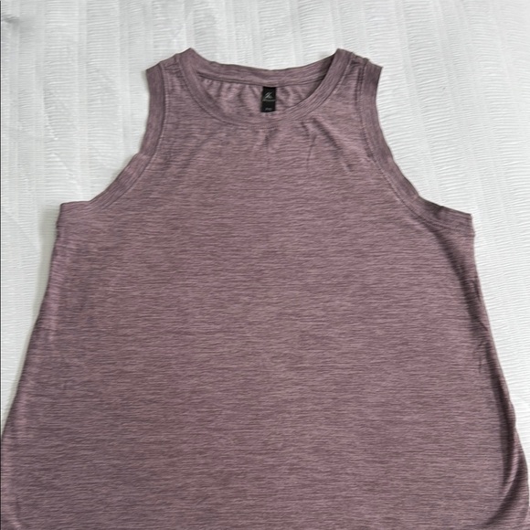 ❤️Kyodan Pink Tank Top with Rounded Neckline and Sleeveless Design - Picture 1 of 2
